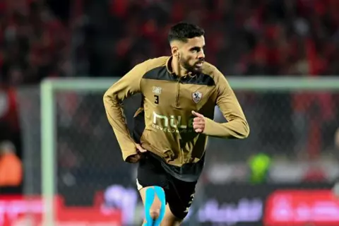 مصدر ليلا كورة: بنتايك يخطر الزمالك بفسخ عقده من طرف واحد